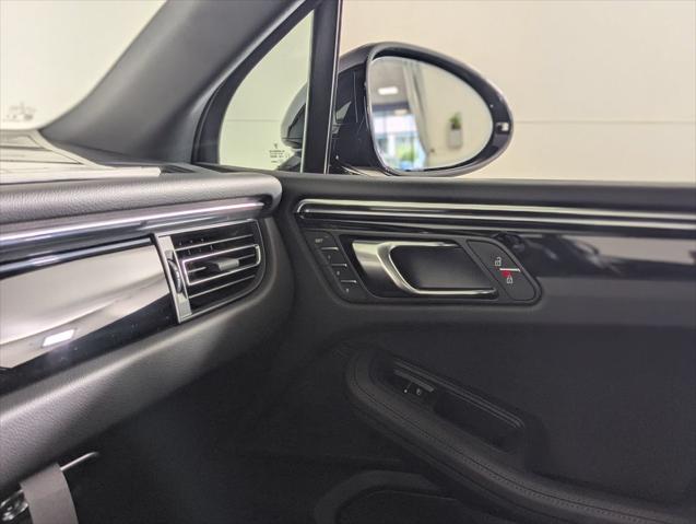 2026 Porsche Macan Unknown