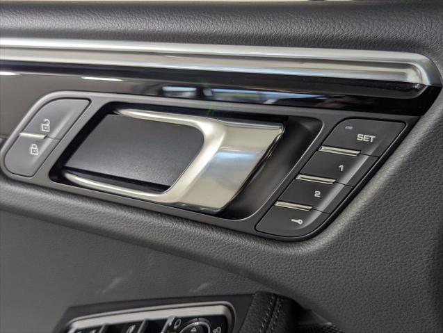 2026 Porsche Macan Unknown