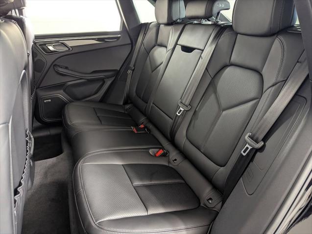 2026 Porsche Macan Unknown