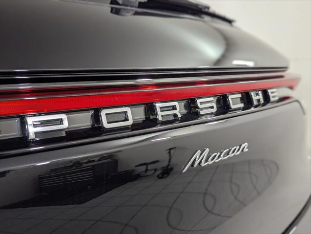 2026 Porsche Macan Unknown