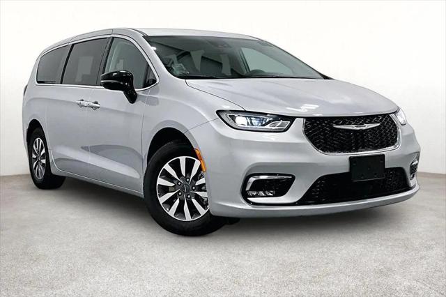 2024 Chrysler Pacifica Hybrid Select for sale in Wichita Falls, TX