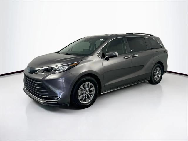 2022 Toyota Sienna XLE for sale in Palm Harbor, FL