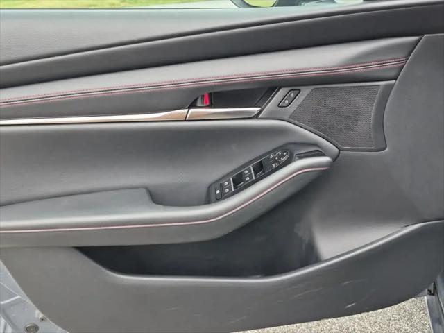 2025 Mazda Mazda3 2.5 S Carbon Edition