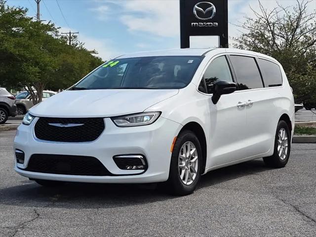 2024 Chrysler Pacifica Touring L for sale in Dover, DE