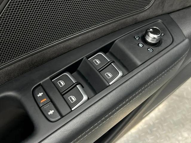 2015 Audi S8 4.0T