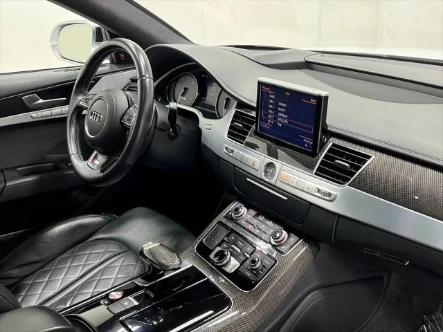 2015 Audi S8 4.0T