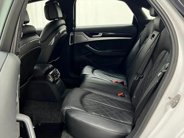 2015 Audi S8 4.0T