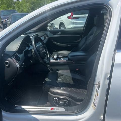 2015 Audi S8 4.0T