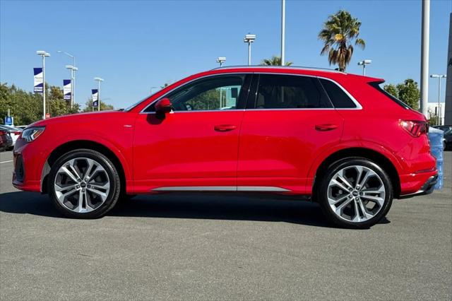 2020 Audi Q3 Premium Plus 45 TFSI S line quattro Tiptronic