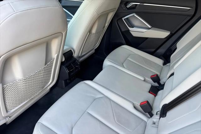 2020 Audi Q3 Premium Plus 45 TFSI S line quattro Tiptronic