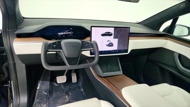 2023 Tesla Model X Standard Range