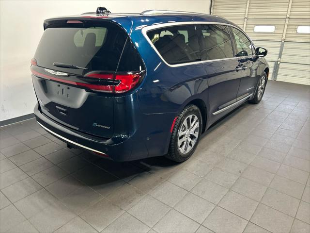 2023 Chrysler Pacifica Hybrid Pinnacle 2023 Chrysler Pacifica Hybrid Pinnacle