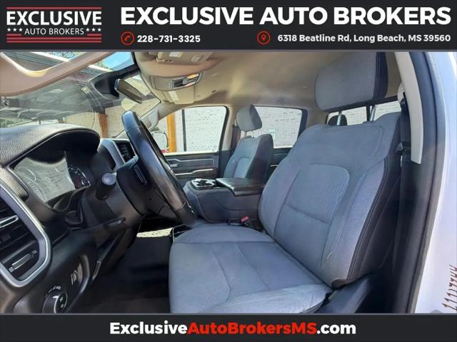 2020 Ram 1500 Big Horn Crew Cab 4x4 5'7" Box