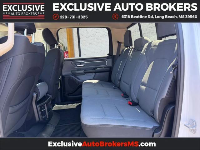 2020 Ram 1500 Big Horn Crew Cab 4x4 5'7" Box