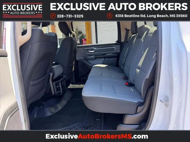 2020 Ram 1500 Big Horn Crew Cab 4x4 5'7" Box