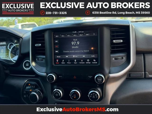 2020 Ram 1500 Big Horn Crew Cab 4x4 5'7" Box