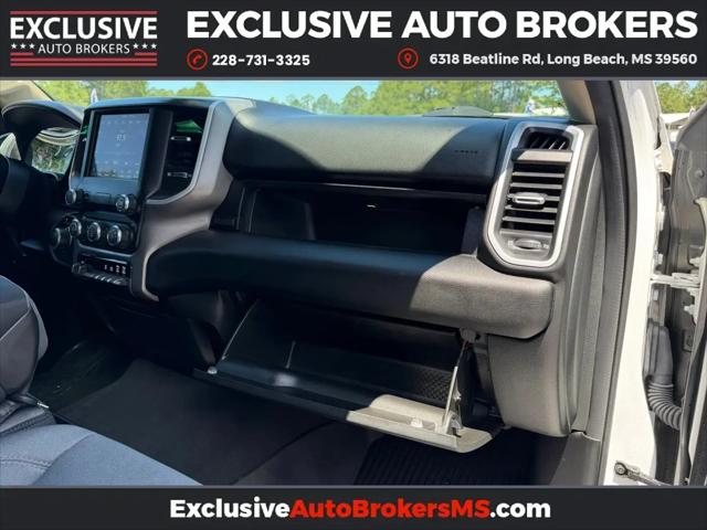 2020 Ram 1500 Big Horn Crew Cab 4x4 5'7" Box