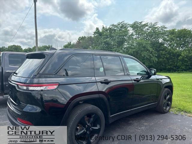 2023 Jeep Grand Cherokee Limited 4x4 for sale in Paola, KS