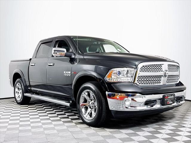 2018 RAM 1500 Laramie Crew Cab 4x4 57 Box 2018 RAM 1500 Laramie Crew Cab 4x4 57 Box