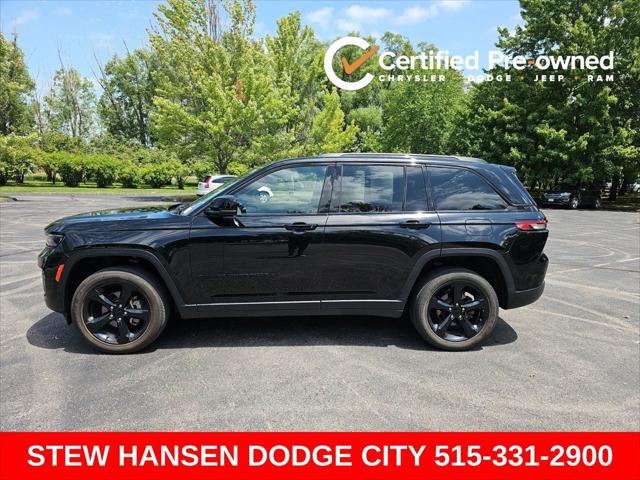 2023 Jeep Grand Cherokee Altitude 4x4 for sale in Urbandale, IA