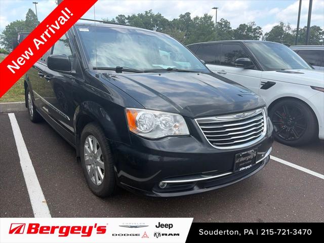2014 Chrysler Town and Country Touring 2014 Chrysler Town and Country Touring