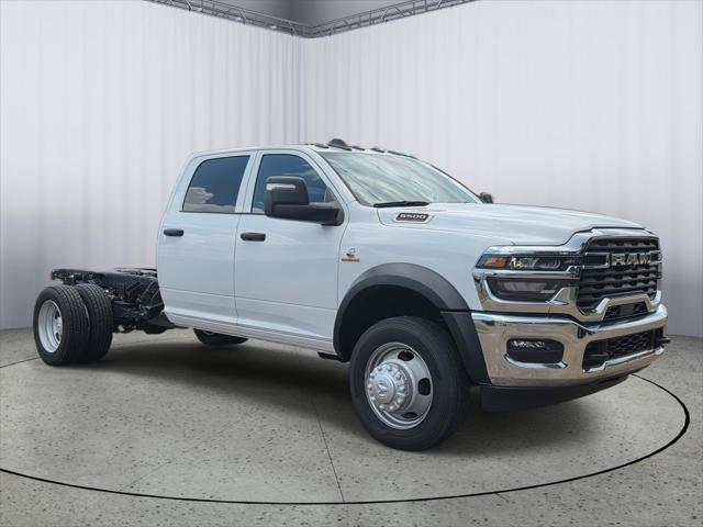 2026 RAM 5500 Chassis RAM 5500 TRADESMAN CHASSIS CREW CAB 4X4 60 CA