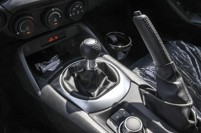 2026 Mazda MX-5 Sport