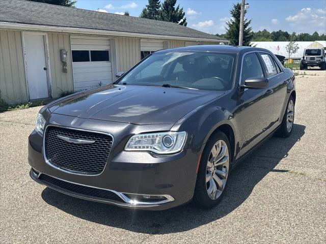2020 Chrysler 300 Touring L