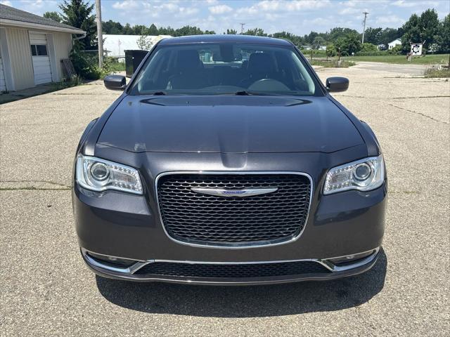 2020 Chrysler 300 Touring L