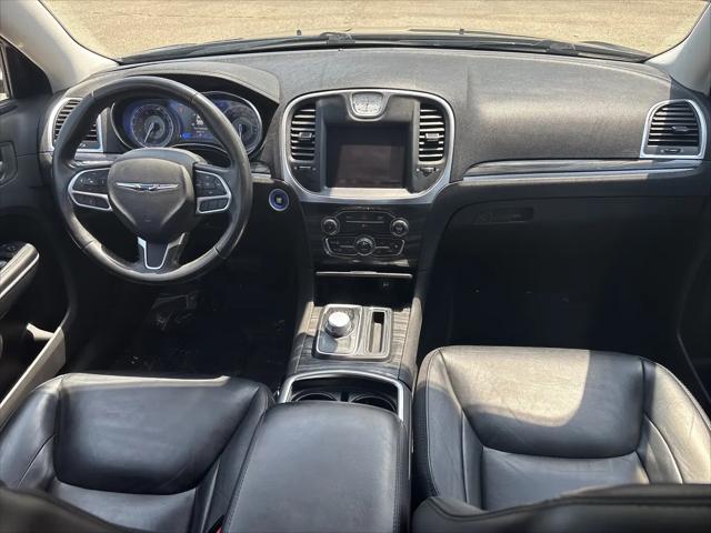 2020 Chrysler 300 Touring L