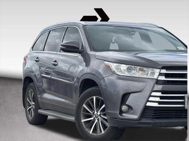 2019 Toyota Highlander XLE for sale in Bryan, TX
