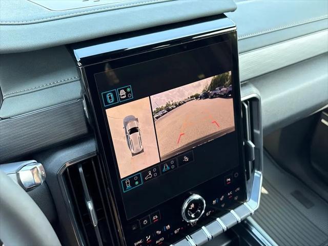 2026 GMC Acadia AT4 AWD