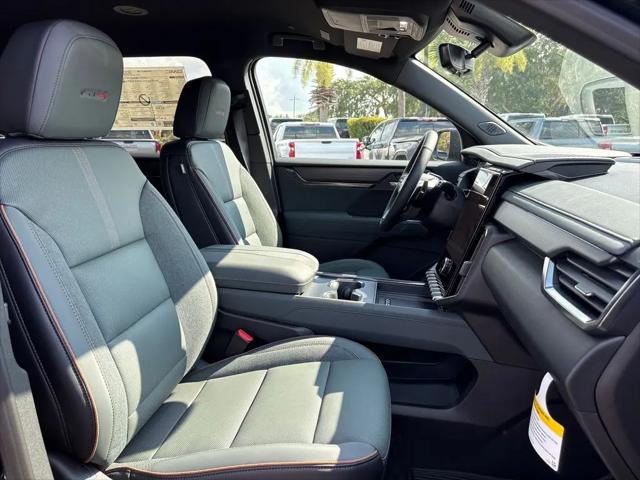 2026 GMC Acadia AT4 AWD