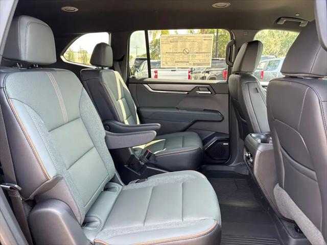 2026 GMC Acadia AT4 AWD