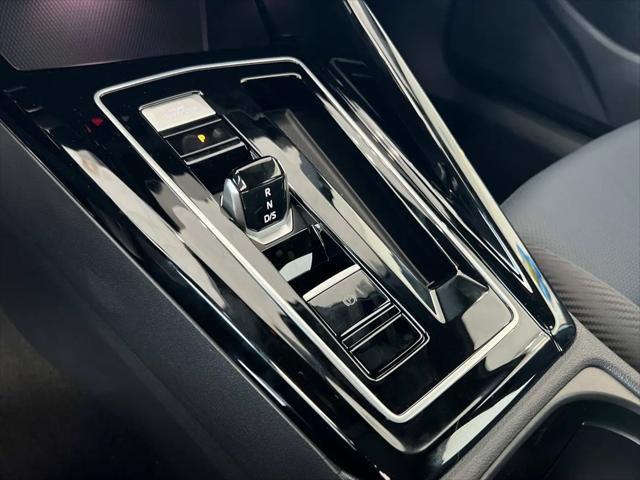 2026 Volkswagen Golf R Base