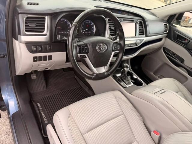 2017 Toyota Highlander LE Plus