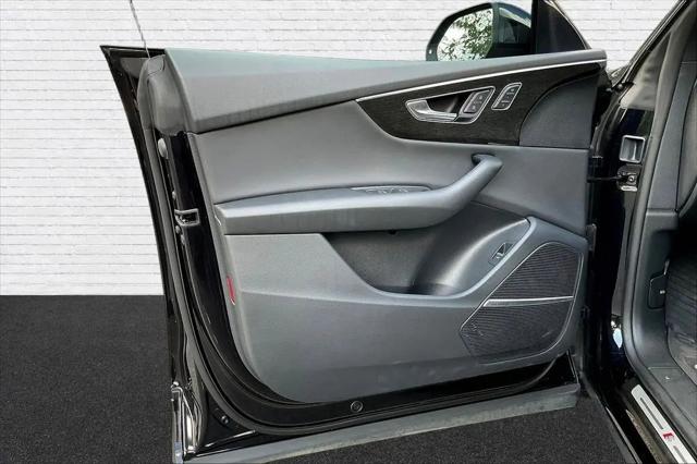 2020 Audi Q8 Premium Plus 55 TFSI quattro Tiptronic
