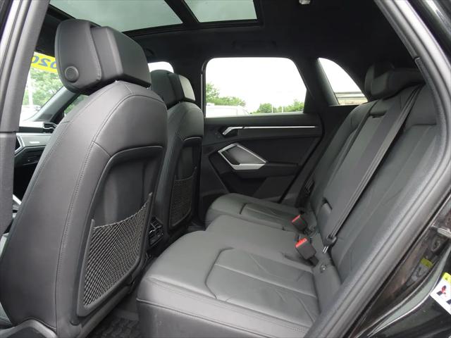 2020 Audi Q3 Premium Plus 45 TFSI S line quattro Tiptronic