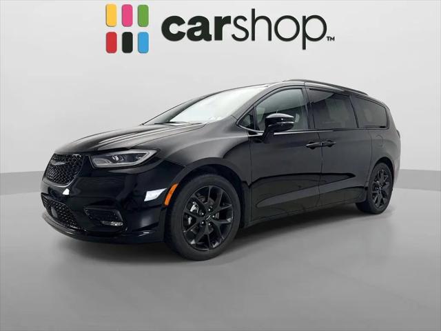 2025 Chrysler Pacifica Limited for sale in Chester Springs, PA