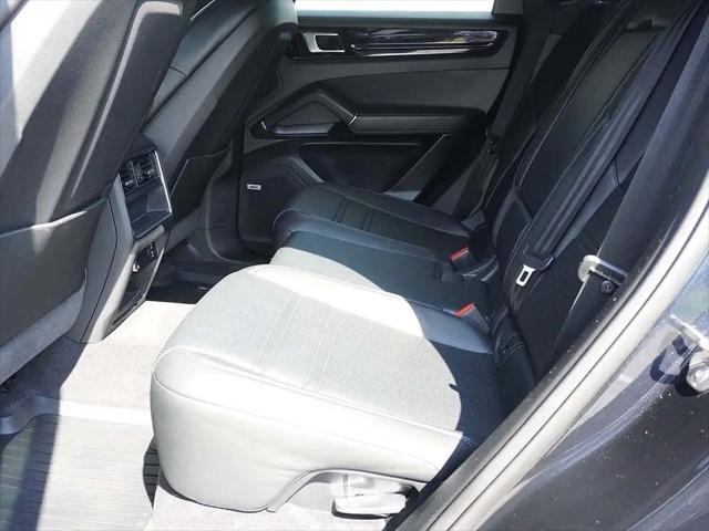2021 Porsche Cayenne Cayenne