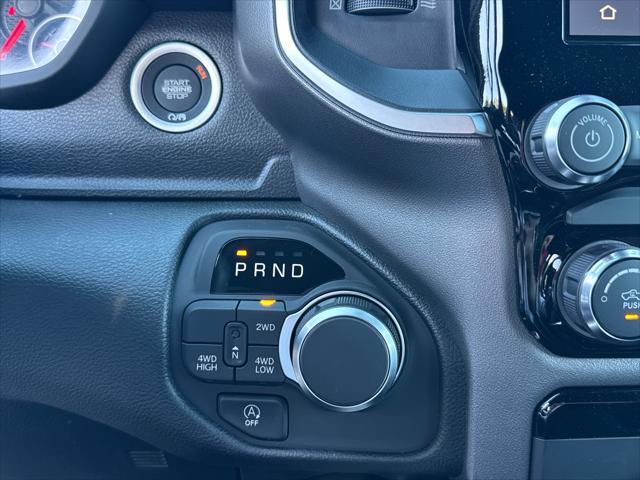 2026 Ram 1500 Express Crew Cab 4x4 57 Box
