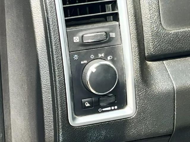 2021 Ram 1500 SLT Crew Cab 4x4 64 Box