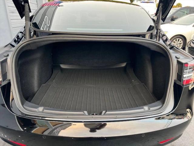 2022 Tesla Model 3 Rear-Wheel Drive