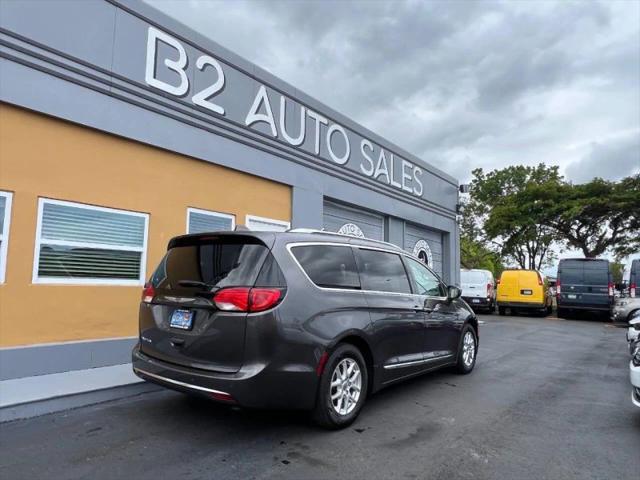 2020 Chrysler Pacifica Touring L