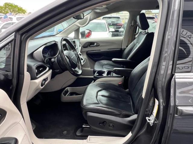 2020 Chrysler Pacifica Touring L