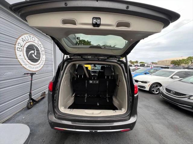 2020 Chrysler Pacifica Touring L