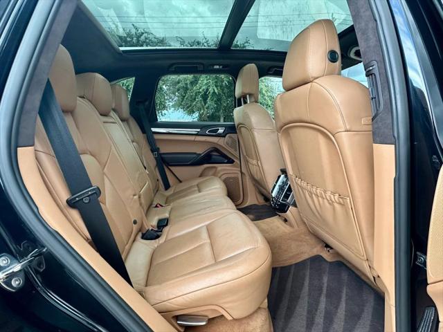 2012 Porsche Cayenne Turbo