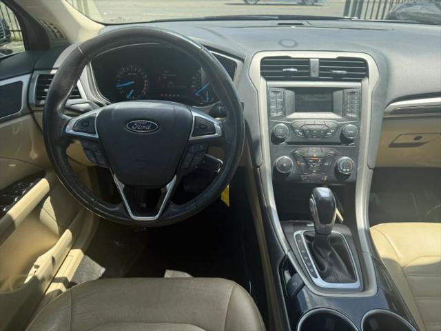 2013 Ford Fusion SE