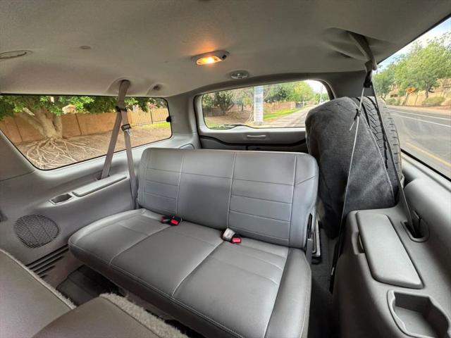 2005 Ford Excursion XLT