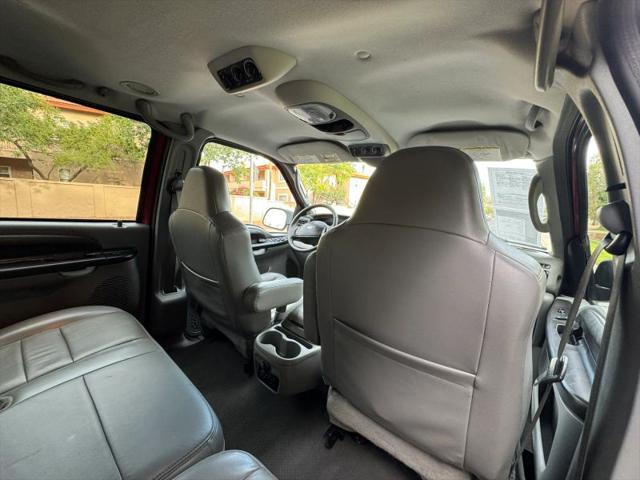 2005 Ford Excursion XLT